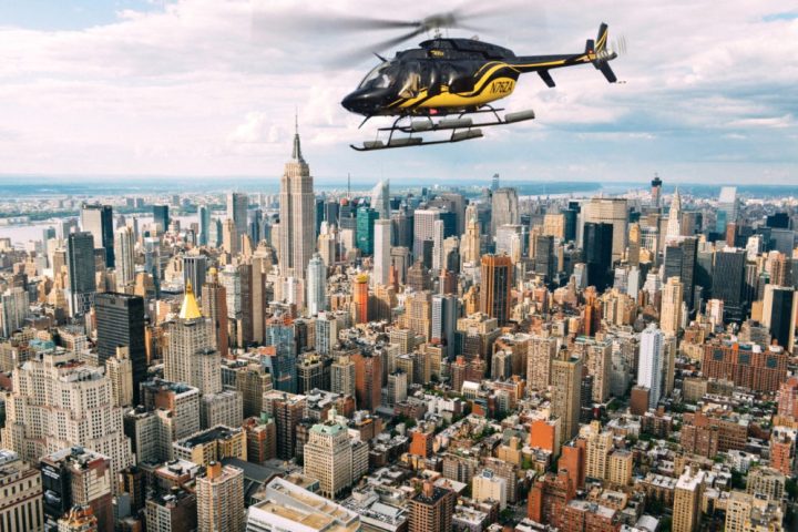 zip-aviation helicopter flying over nyc